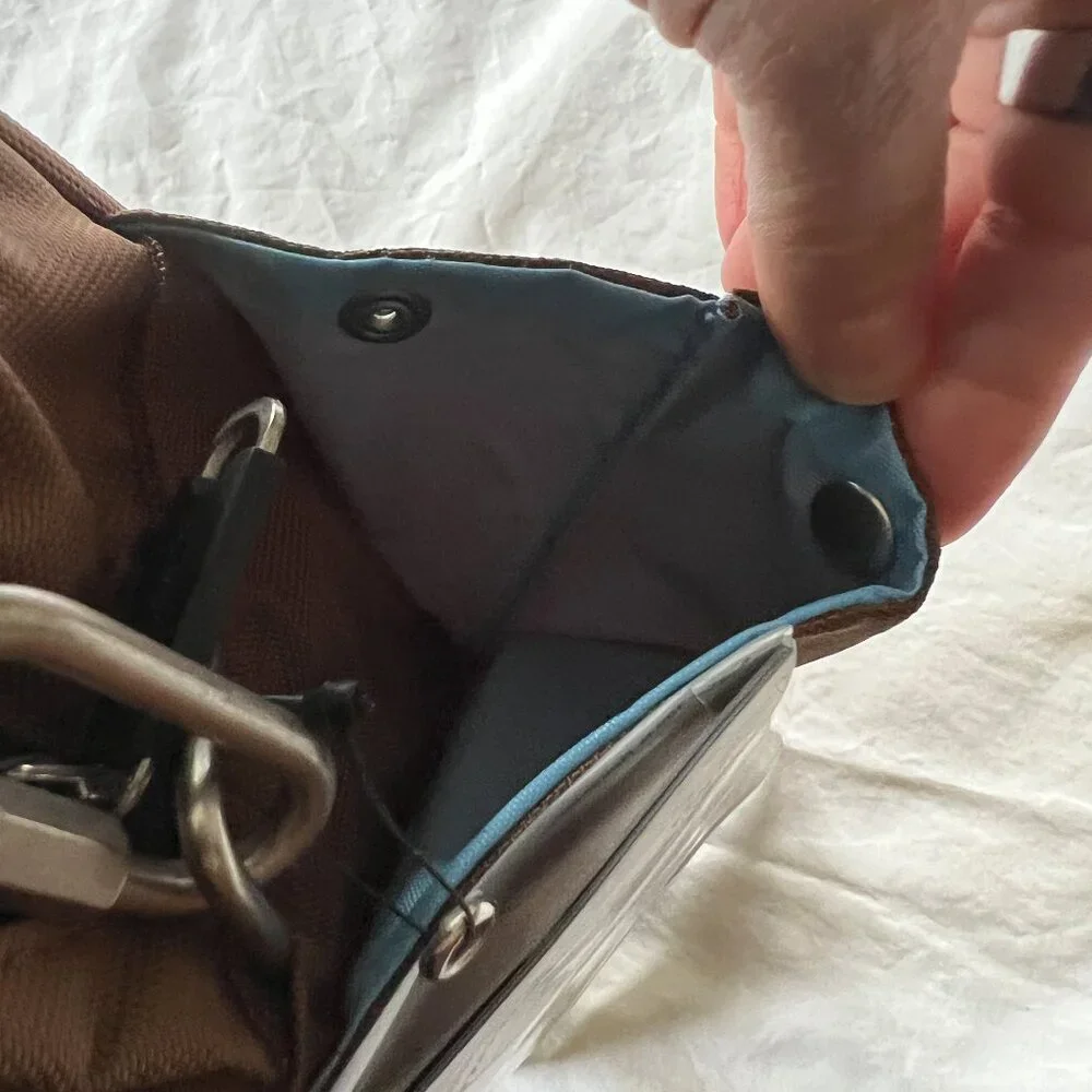 NWT Pacsafe Anti-theft CommutaSafe 100 computer bag in Choco Brown - Picture 8 of 10